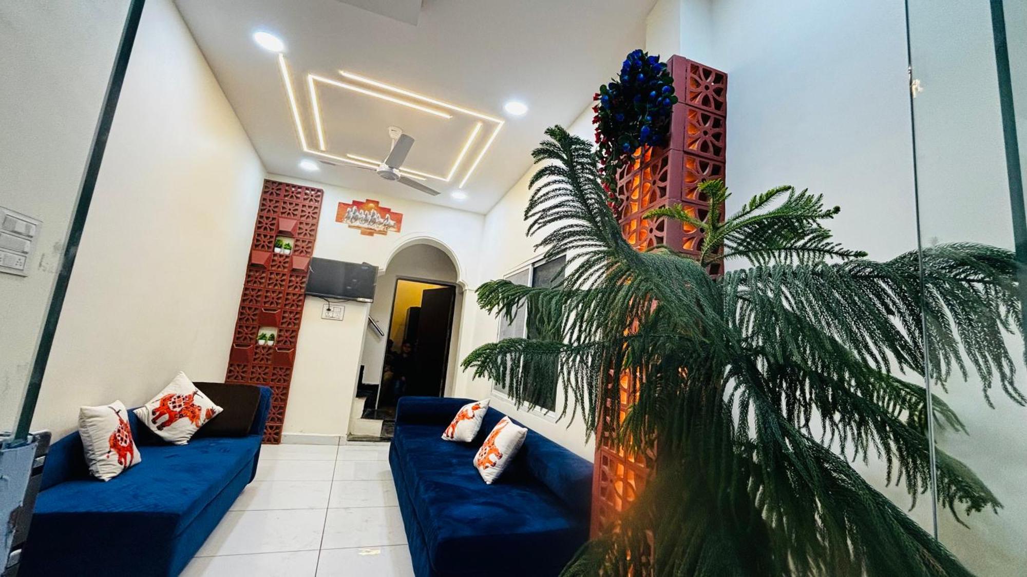 Hotel Shreenidhi Comfort Stay Ujjain Εξωτερικό φωτογραφία