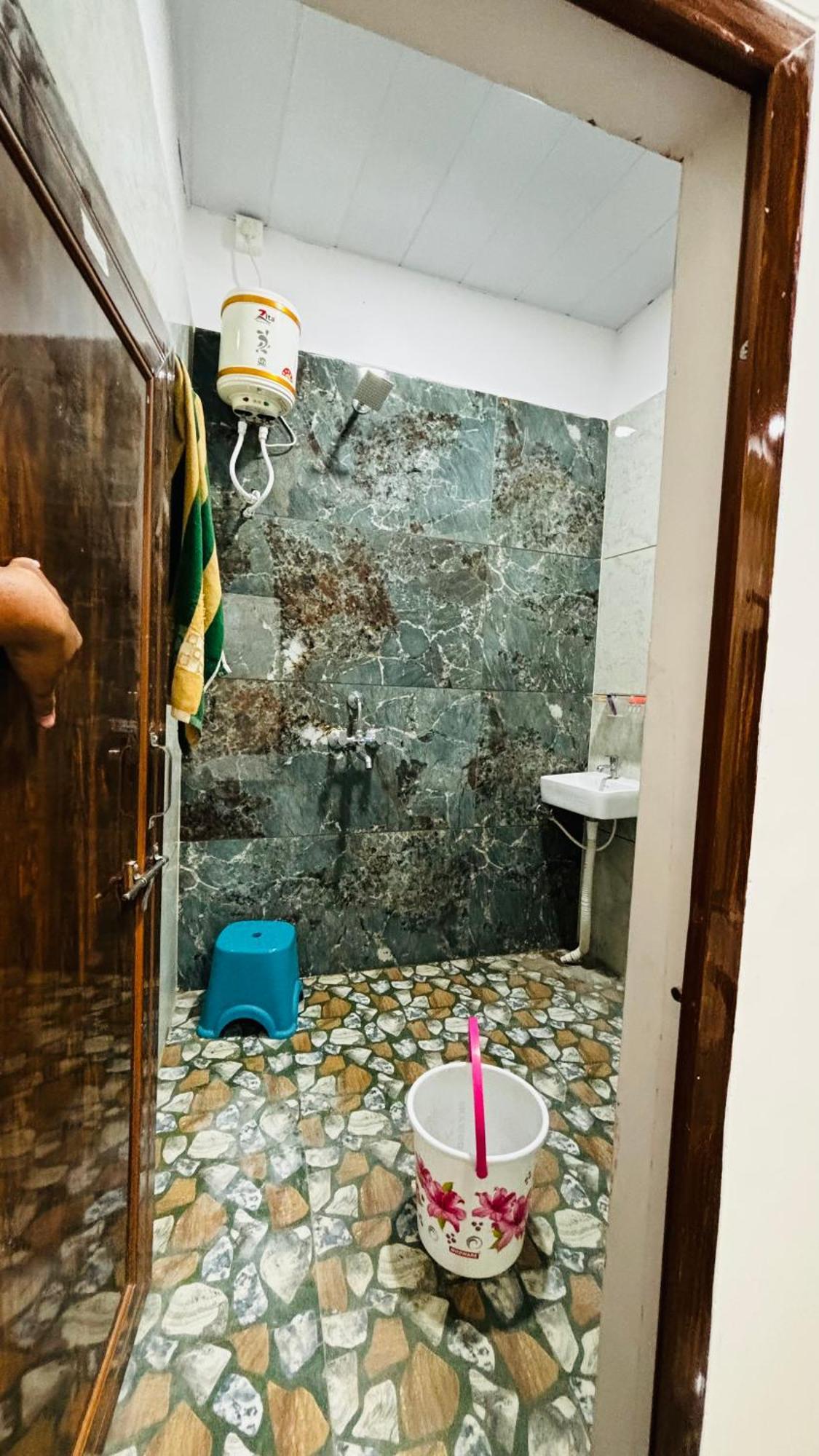 Hotel Shreenidhi Comfort Stay Ujjain Εξωτερικό φωτογραφία